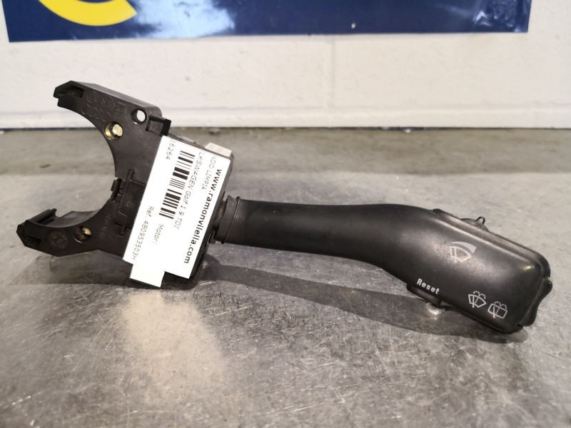 Recambio de mando limpia para volkswagen golf 1.9 tdi conceptline referencia OEM IAM 4B0953503H  