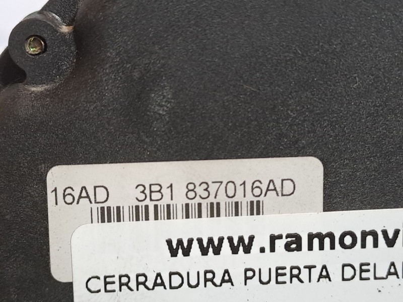Recambio de cerradura puerta delantera derecha para volkswagen golf 1.9 tdi conceptline referencia OEM IAM 3B1837016AD  