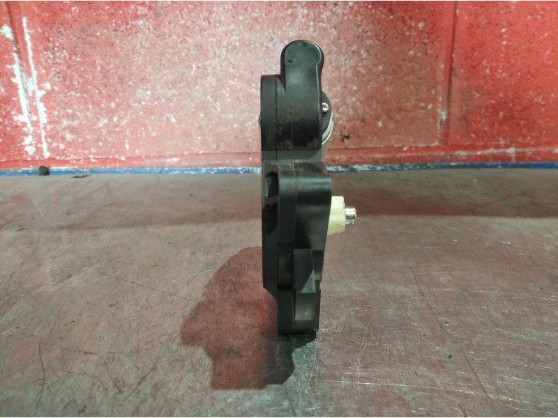 Recambio de motor elevalunas trasero derecho para mazda 6 berlina (gg) 2.0 diesel cat | 0.02 - ... 2.0 diesel cat | 0.02 - ... r