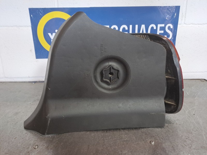 Recambio de piloto trasero izquierdo para bmw serie 3 compacto (e36) 1.6 cat referencia OEM IAM    Recambio de piloto trasero izquierdo para bmw serie 3 compacto (e36) 1.6 cat referencia OEM IAM