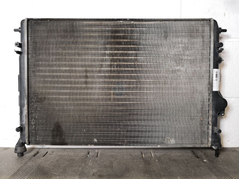 Recambio de radiador agua para reanult megane referencia OEM IAM 7700425842 RM1122  Recambio de radiador agua para reanult megane referencia OEM IAM 7700425842 RM1122