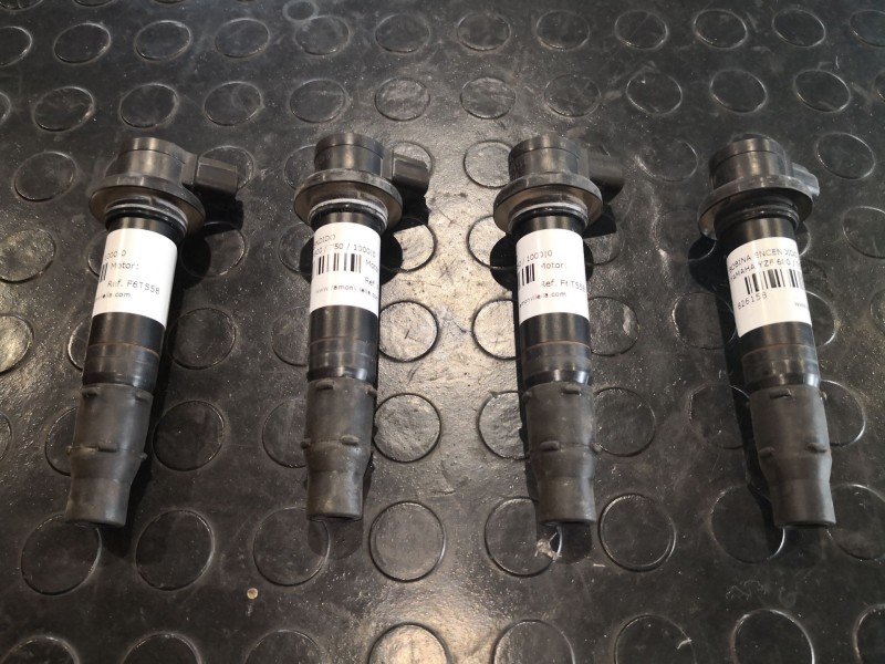 Recambio de bobina encendido para yamaha yzf 600 / 750 / 1000 referencia OEM IAM F6T558  
