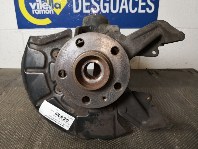 Recambio de mangueta delantera derecha para volkswagen golf 1.9 tdi conceptline referencia OEM IAM   