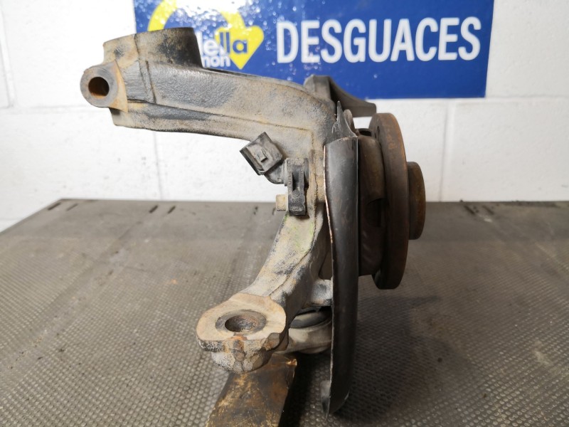 Recambio de mangueta delantera derecha para volkswagen golf 1.9 tdi conceptline referencia OEM IAM   