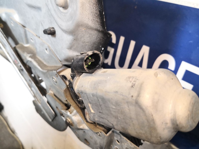 Recambio de elevalunas delantero derecho para renault laguna (b56) 1.9 dci diesel cat referencia OEM IAM    Recambio de elevalunas delantero derecho para renault laguna (b56) 1.9 dci diesel cat referencia OEM IAM