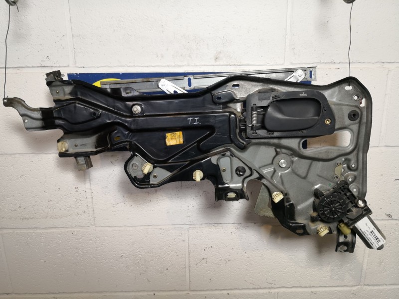 Recambio de elevalunas trasero izquierdo para renault laguna (b56) 1.9 dci diesel cat referencia OEM IAM    Recambio de elevalunas trasero izquierdo para renault laguna (b56) 1.9 dci diesel cat referencia OEM IAM