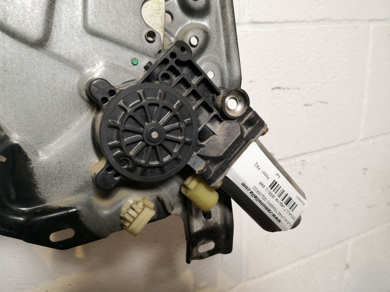 Recambio de elevalunas trasero izquierdo para renault laguna (b56) 1.9 dci diesel cat referencia OEM IAM    Recambio de elevalunas trasero izquierdo para renault laguna (b56) 1.9 dci diesel cat referencia OEM IAM