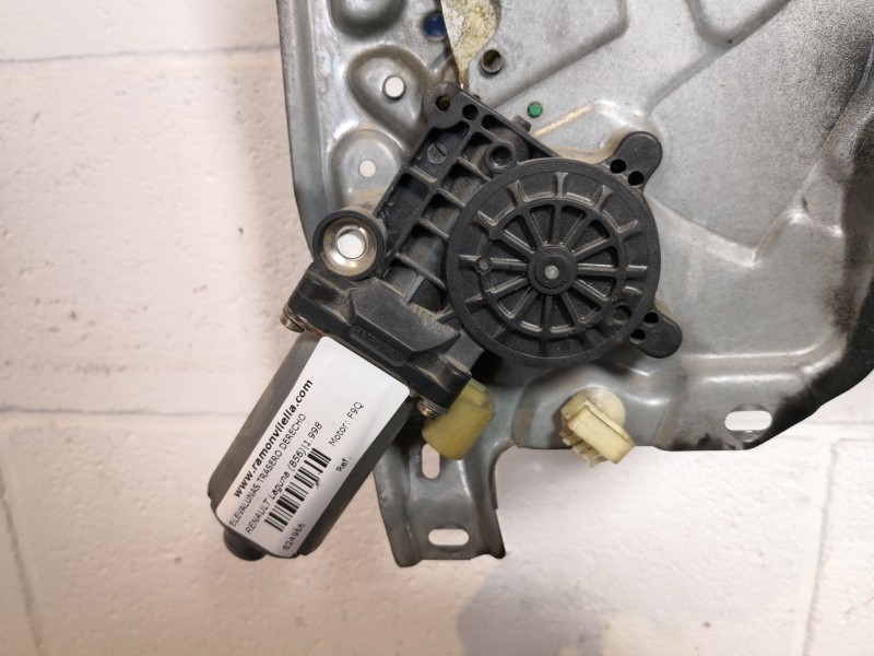 Recambio de elevalunas trasero derecho para renault laguna (b56) 1.9 dci diesel cat referencia OEM IAM    Recambio de elevalunas trasero derecho para renault laguna (b56) 1.9 dci diesel cat referencia OEM IAM