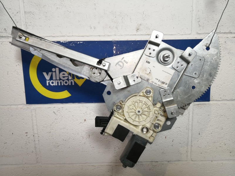 Recambio de elevalunas delantero izquierdo para opel vectra c berlina 1.9 cdti referencia OEM IAM   