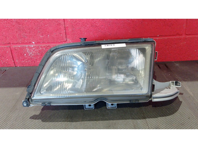 Recambio de faro izquierdo para mercedes clase c (w202) berlina 180 (202.018) referencia OEM IAM   