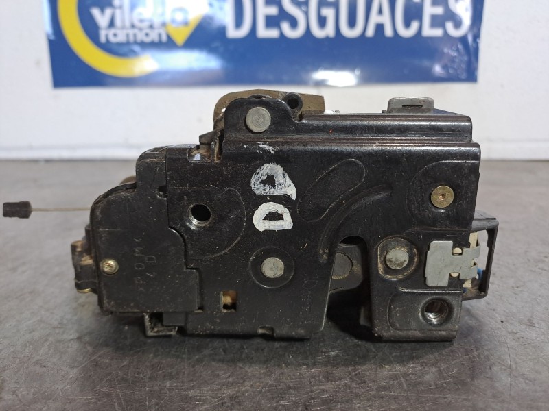 Recambio de cerradura puerta delantera derecha para volkswagen golf 1.9 tdi conceptline referencia OEM IAM   