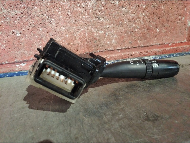 Recambio de mando limpia para mazda 6 berlina (gg) 2.0 diesel cat | 0.02 - ... 2.0 diesel cat | 0.02 - ... referencia OEM IAM   