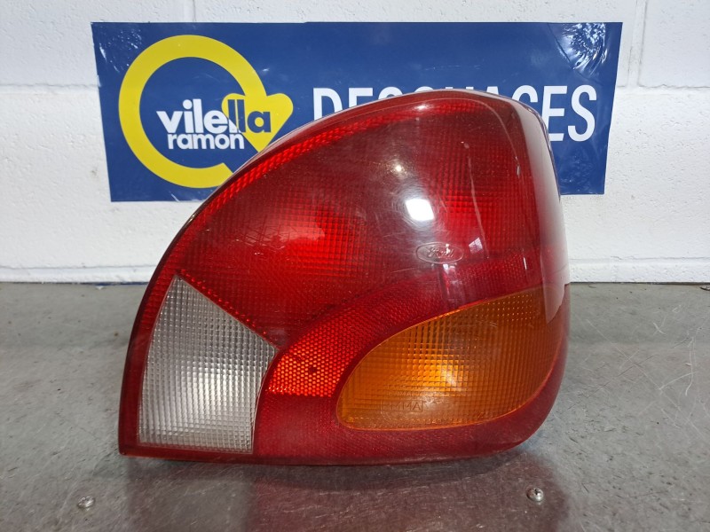 Recambio de piloto trasero derecho para ford fiesta berlina (dx) 1.8 diesel cat referencia OEM IAM   