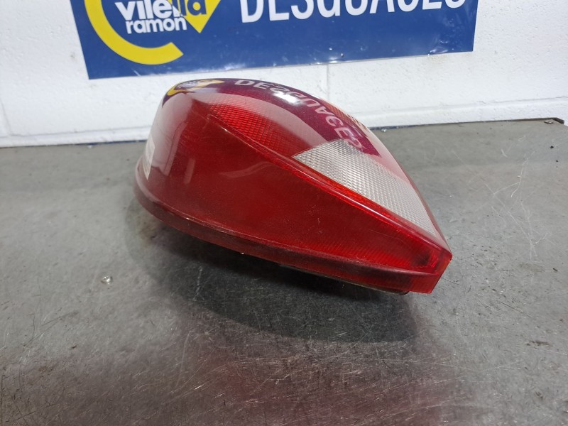 Recambio de piloto trasero derecho para ford fiesta berlina (dx) 1.8 diesel cat referencia OEM IAM   