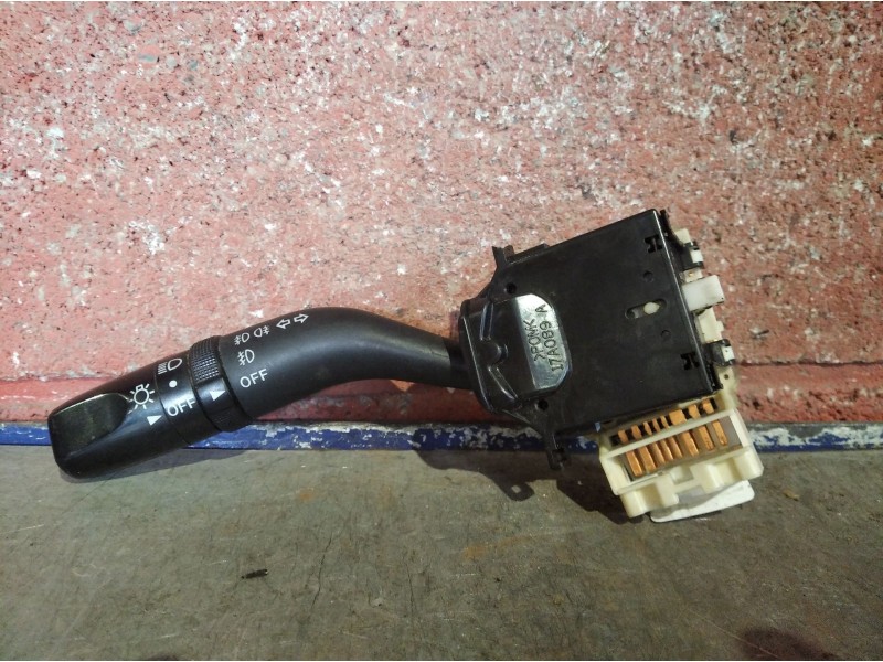 Recambio de mando luces para mazda 6 berlina (gg) 2.0 diesel cat | 0.02 - ... 2.0 diesel cat | 0.02 - ... referencia OEM IAM   