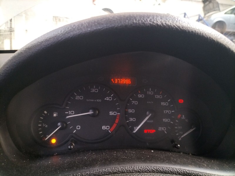 peugeot 206 berlina del año 2002 peugeot 206 berlina del año 2002