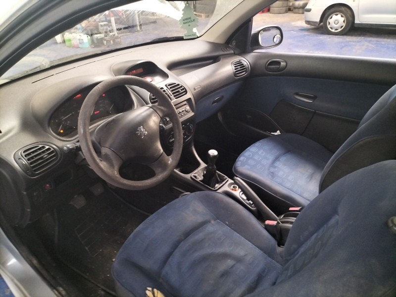 peugeot 206 berlina del año 2002 peugeot 206 berlina del año 2002