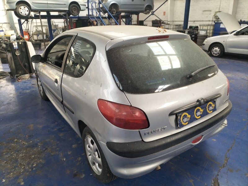 peugeot 206 berlina del año 2002 peugeot 206 berlina del año 2002