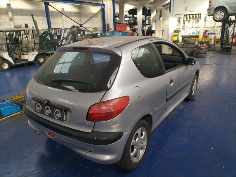 peugeot 206 berlina del año 2002 peugeot 206 berlina del año 2002