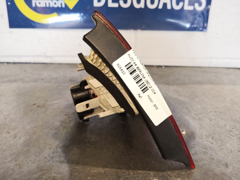 Recambio de piloto porton izquierdo para audi a4 berlina (8e) 2.0 tdi referencia OEM IAM    Recambio de piloto porton izquierdo para audi a4 berlina (8e) 2.0 tdi referencia OEM IAM