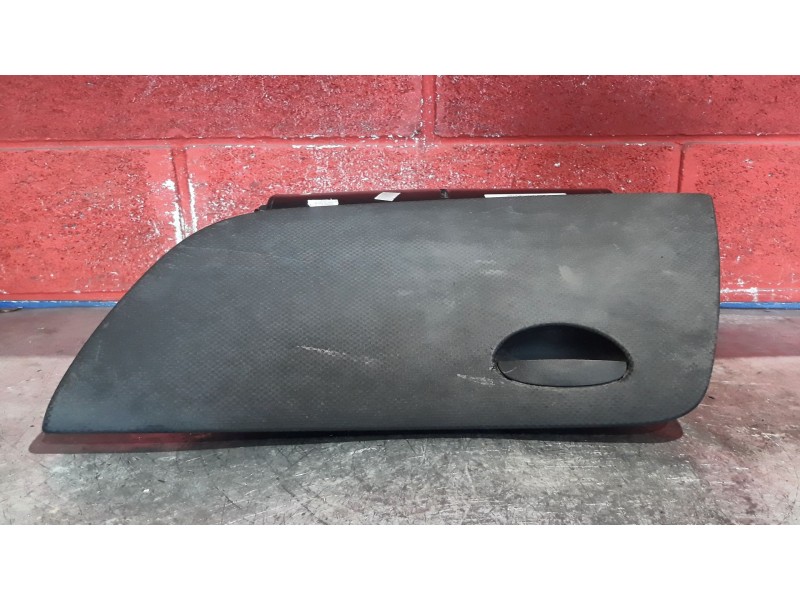 Recambio de guantera para seat toledo (5p2) stylance / style | 09.04 - 12.09 stylance / style | 09.04 - 12.09 referencia OEM IAM