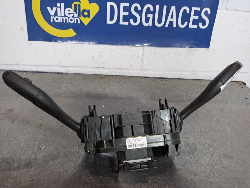 Recambio de mando intermitentes para audi a4 berlina (8e) 1.8 20v turbo referencia OEM IAM    Recambio de mando intermitentes para audi a4 berlina (8e) 1.8 20v turbo referencia OEM IAM