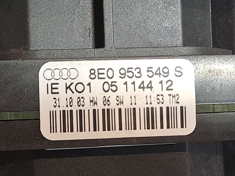 Recambio de mando intermitentes para audi a4 berlina (8e) 1.8 20v turbo referencia OEM IAM    Recambio de mando intermitentes para audi a4 berlina (8e) 1.8 20v turbo referencia OEM IAM