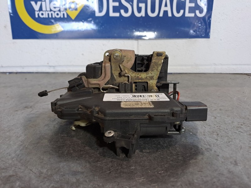 Recambio de cerradura puerta delantera izquierda para volkswagen new beetle 2.0 referencia OEM IAM   