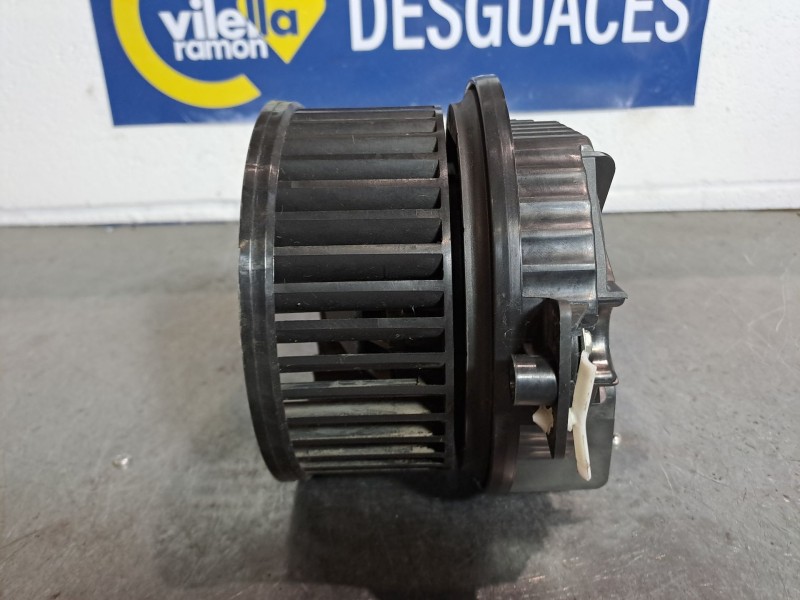 Recambio de motor calefaccion para audi a4 berlina (8e) 2.0 tdi referencia OEM IAM 8E1820021E 983692C  Recambio de motor calefaccion para audi a4 berlina (8e) 2.0 tdi referencia OEM IAM 8E1820021E 983692C