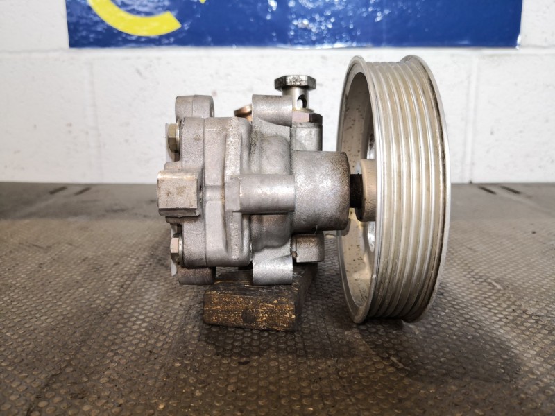 Recambio de bomba direccion para audi a4 berlina (8e) 1.8 20v turbo referencia OEM IAM 8E0145153ES   Recambio de bomba direccion para audi a4 berlina (8e) 1.8 20v turbo referencia OEM IAM 8E0145153ES