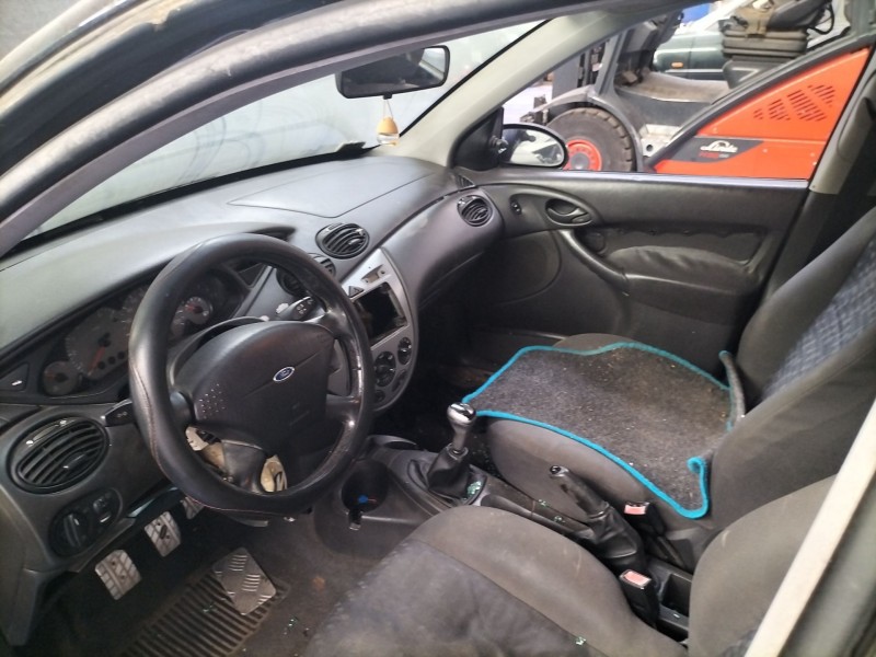 ford focus berlina (cak)  | 0.98 - 0.04 del año 2000