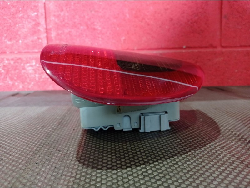 Recambio de piloto trasero derecho para seat cordoba berlina (6k2) 1.6 | 0.93 - ... 1.6 | 0.93 - ... referencia OEM IAM   