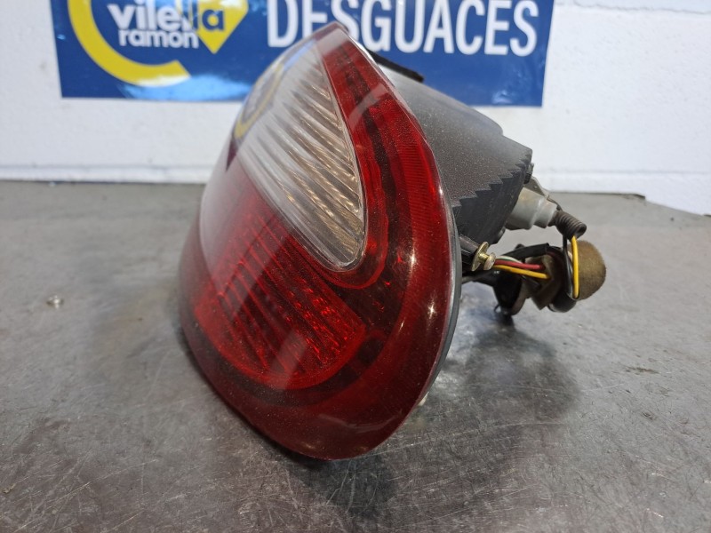 Recambio de piloto trasero derecho para daewoo lanos referencia OEM IAM    Recambio de piloto trasero derecho para daewoo lanos referencia OEM IAM