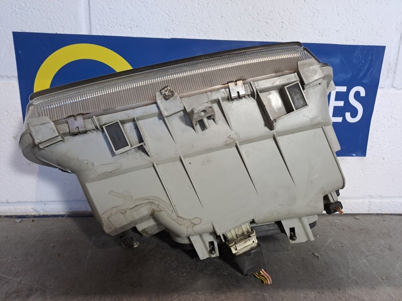 Recambio de faro izquierdo para citroen evasion 2.0 hdi exclusive referencia OEM IAM   