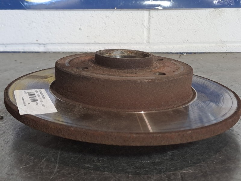 Recambio de disco freno trasero para peugeot 207 sw  | 0.07 - ...  | 0.07 - ... referencia OEM IAM    Recambio de disco freno trasero para peugeot 207 sw  | 0.07 - ...  | 0.07 - ... referencia OEM IAM