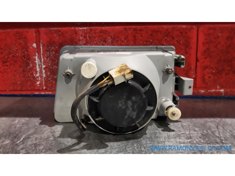 Recambio de faro derecho para iveco daily combi 30 - 8  combi | 09.81 - ... referencia OEM IAM   