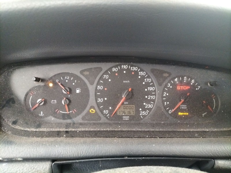 citroen c5 berlina del año 2002