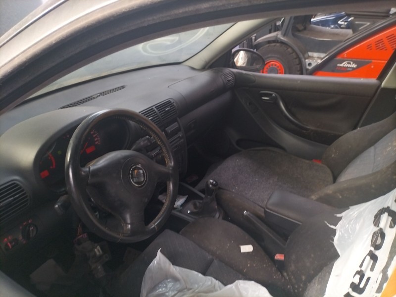 seat toledo (1m2)  | 0.99 - 0.04 del año 2003