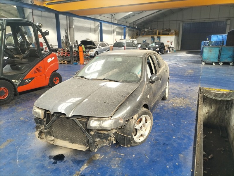 seat toledo (1m2)  | 0.99 - 0.04 del año 2003