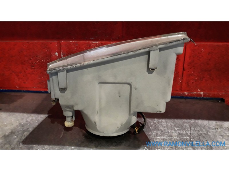Recambio de faro derecho para iveco daily combi 30 - 8  combi | 09.81 - ... referencia OEM IAM   