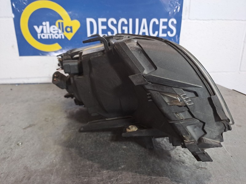 Recambio de faro izquierdo para bmw serie 3 berlina (e46) referencia OEM IAM    Recambio de faro izquierdo para bmw serie 3 berlina (e46) referencia OEM IAM