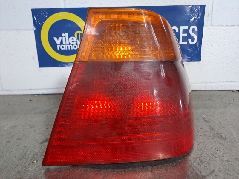 Recambio de piloto trasero derecho para bmw serie 3 berlina (e46) referencia OEM IAM    Recambio de piloto trasero derecho para bmw serie 3 berlina (e46) referencia OEM IAM