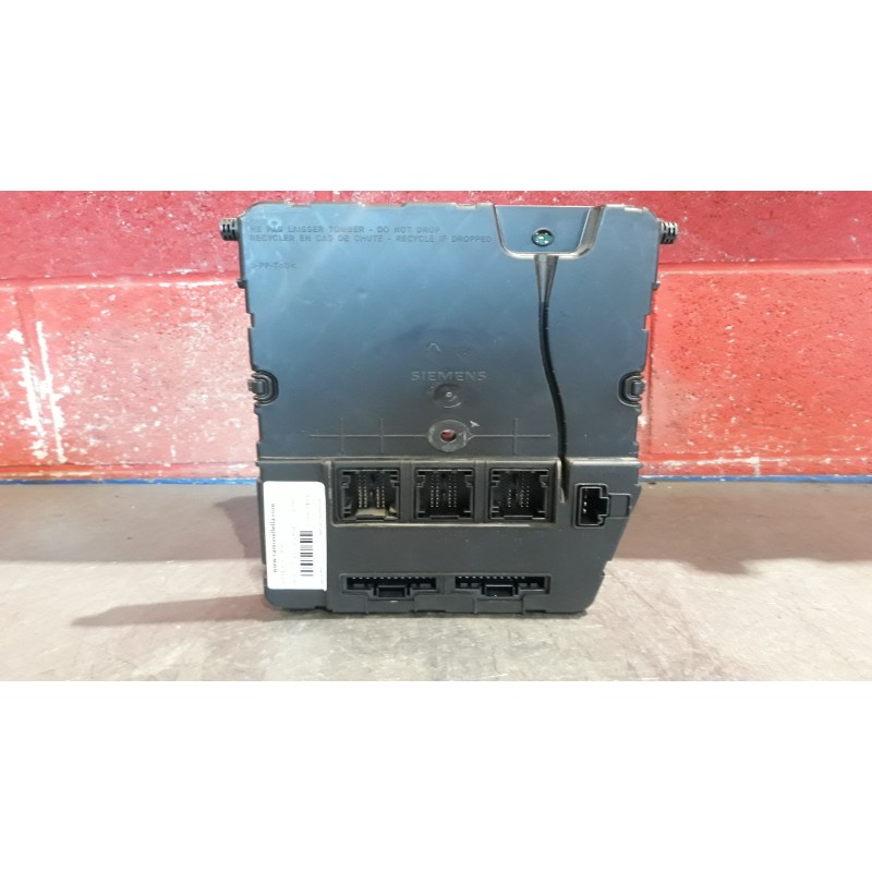 Recambio de caja reles fusibles para renault scenic ii 1.6 16v | 0.03 - 0.09 1.6 16v | 0.03 - 0.09 referencia OEM IAM 8200351182