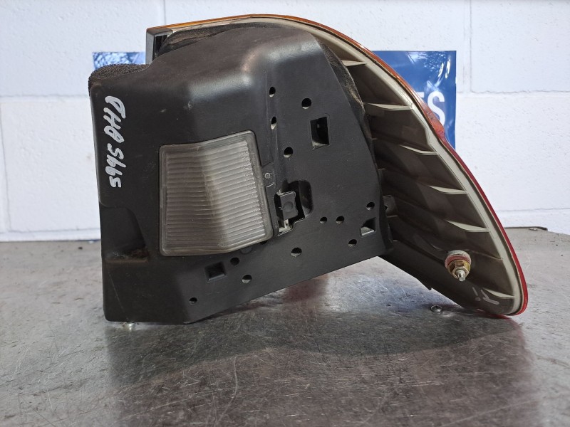 Recambio de piloto trasero izquierdo para bmw serie 3 berlina (e46) referencia OEM IAM    Recambio de piloto trasero izquierdo para bmw serie 3 berlina (e46) referencia OEM IAM