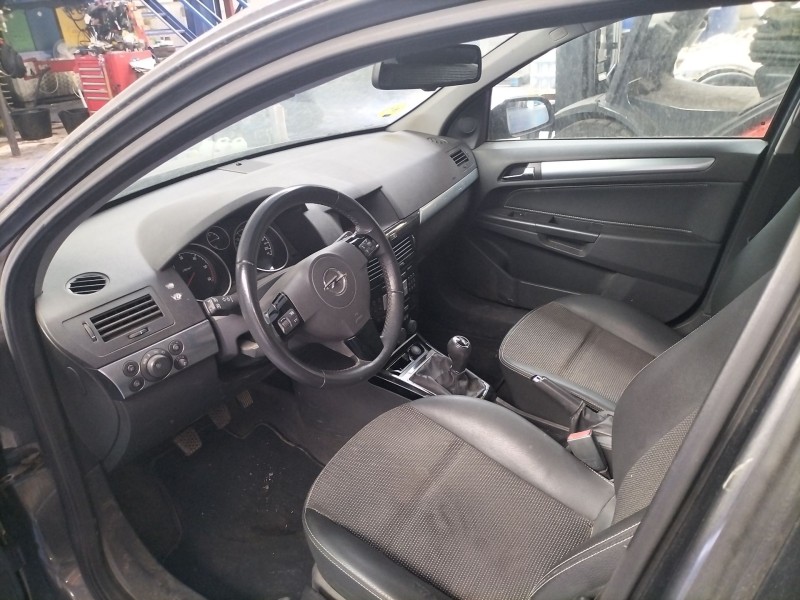 opel astra h berlina 1.9 cdti | 0.04 - 0.07 del año 2009