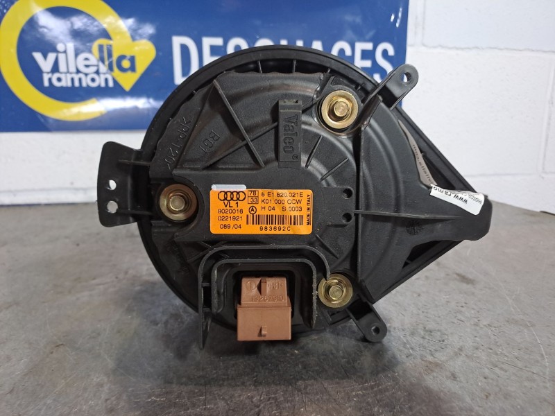 Recambio de motor calefaccion para audi a4 berlina (8e) 1.9 tdi referencia OEM IAM 8E1820021E 9020016  Recambio de motor calefaccion para audi a4 berlina (8e) 1.9 tdi referencia OEM IAM 8E1820021E 9020016