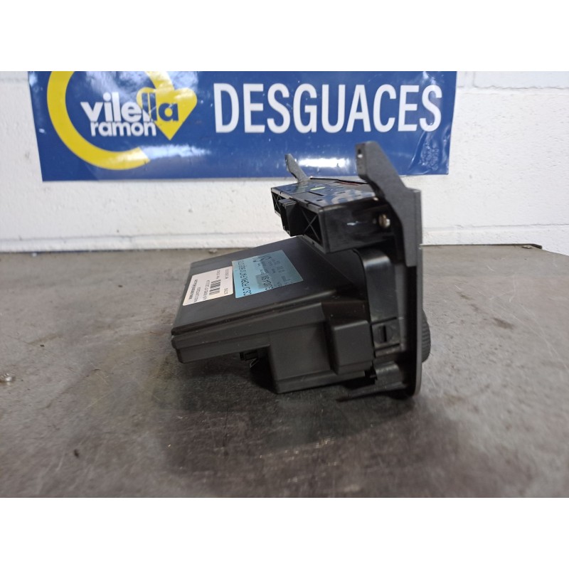 Recambio de mando climatizador para alfa romeo gt (125) 1.9 jtd 16v 150/ distinctive referencia OEM IAM 01560513720  