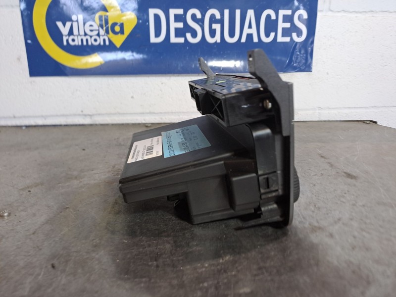 Recambio de mando climatizador para alfa romeo gt (125) 1.9 jtd 16v 150/ distinctive referencia OEM IAM 01560513720  
