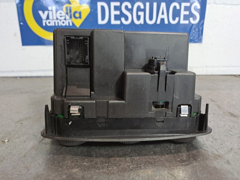 Recambio de mando climatizador para alfa romeo gt (125) 1.9 jtd 16v 150/ distinctive referencia OEM IAM 01560513720  