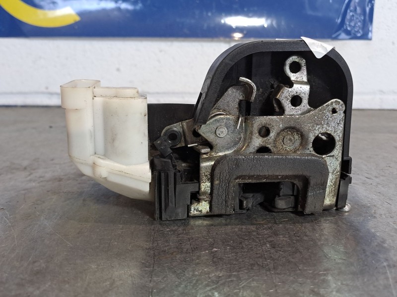 Recambio de cerradura puerta delantera derecha para alfa romeo gt (125) 1.9 jtd 16v 150/ distinctive referencia OEM IAM   